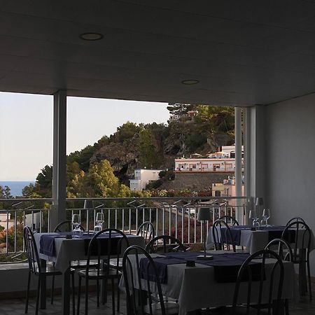 Hotel Ariston Isola di Ustica Екстериор снимка